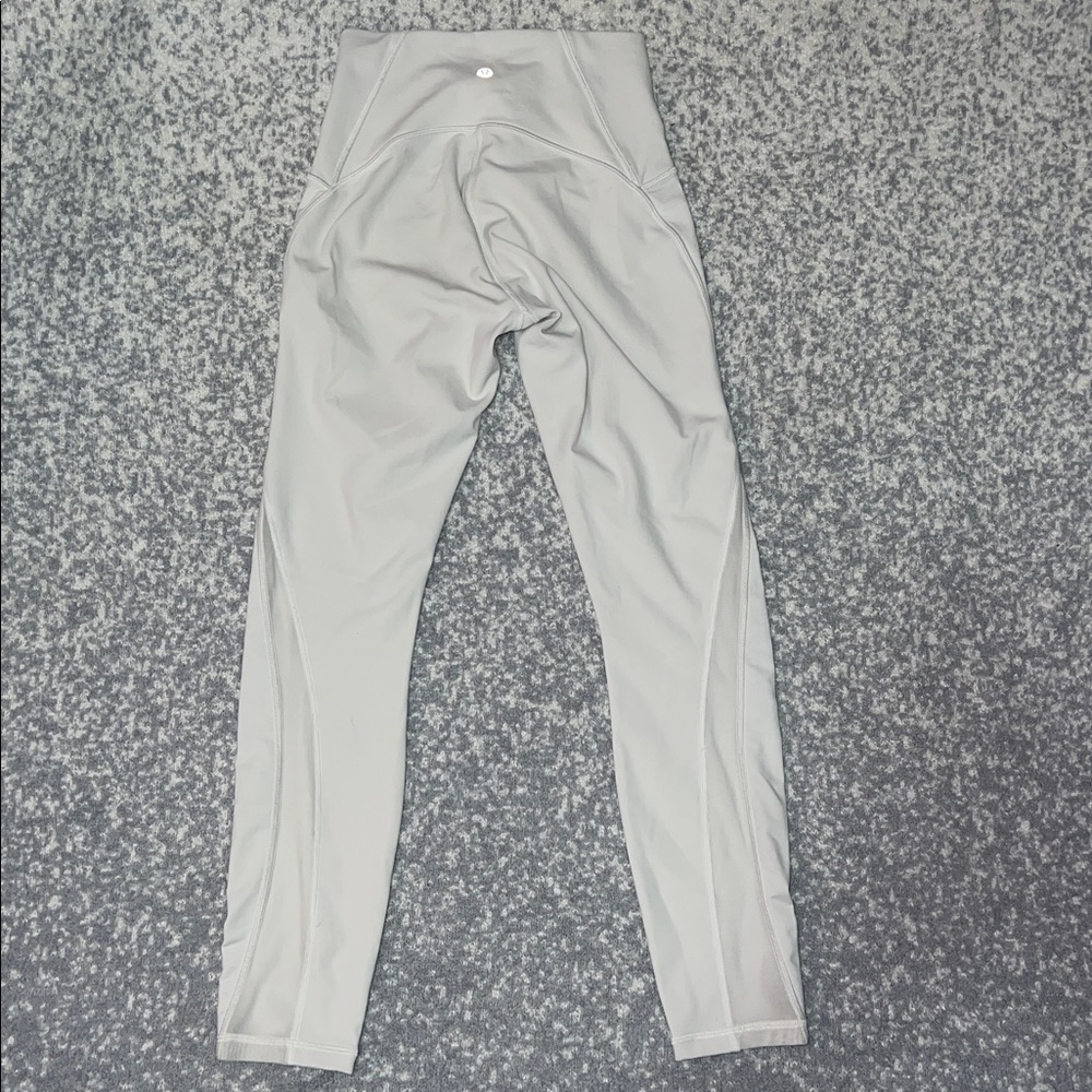 Lululemon High-Waisted White with mesh details Leggings Size 4
